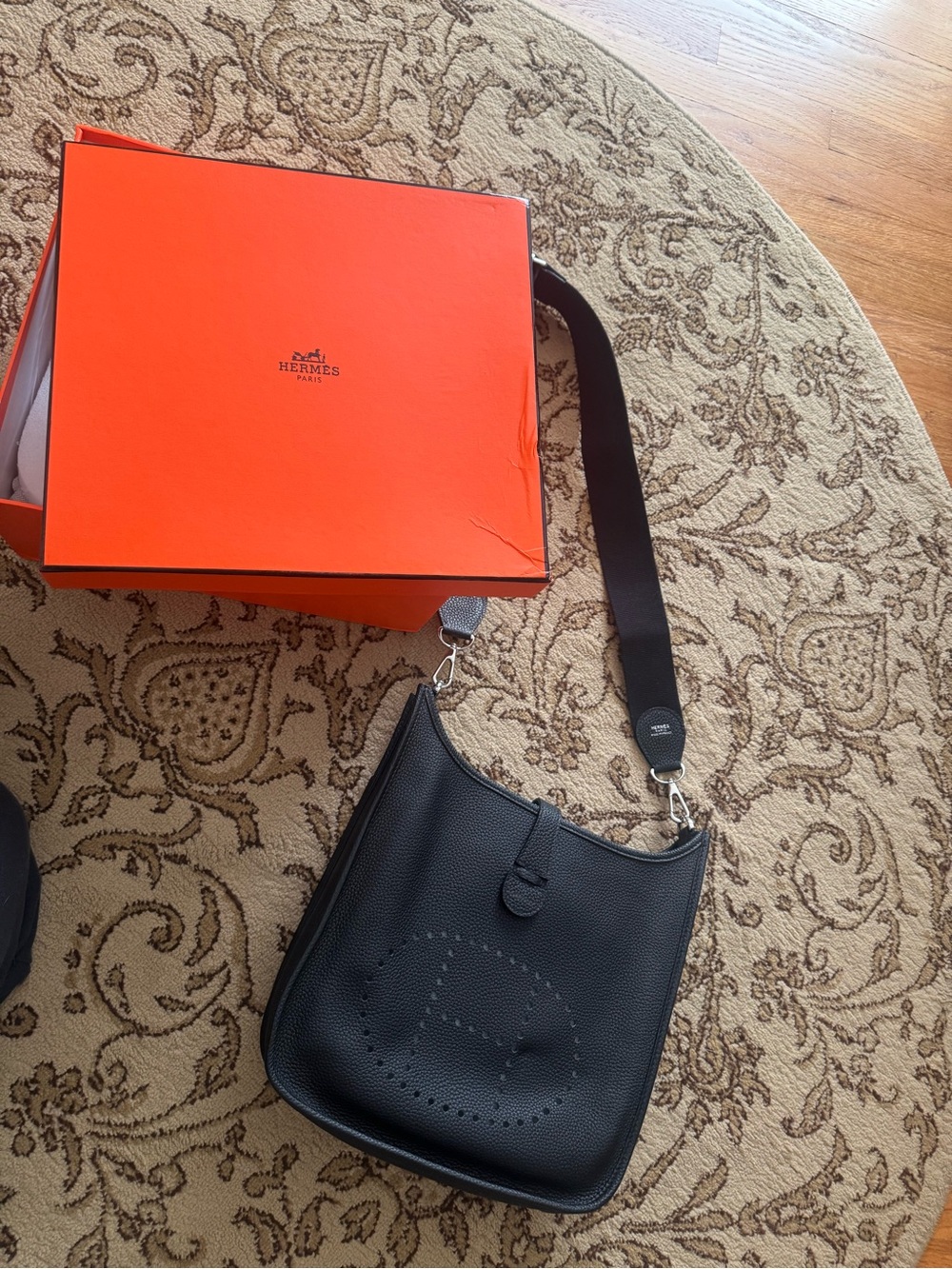 Brand new purse